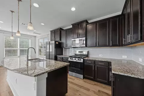 Kitchen - 2303 Capulet St, Austin, TX 78741 photo 2 of 3
