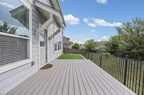 Exterior - 2303 Capulet St, Austin, TX 78741 photo 2 of 2