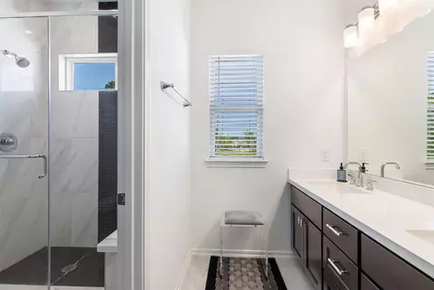 Bath - 25031 Karacabey Ct, Spring, TX 77389 photo 2 of 5
