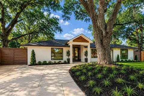 10506 Knoboak Dr, Houston, TX 77043