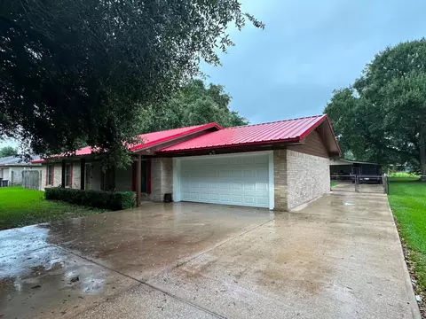 10922 Glen Oaks St, Beaumont, TX 77705