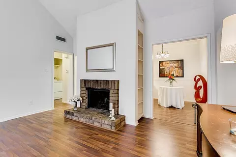 2100 Tanglewilde St #296, Houston, TX 77063