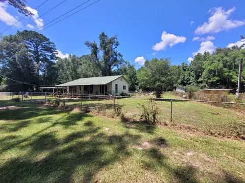 1562 Fm 1013, Kirbyville, TX 75956