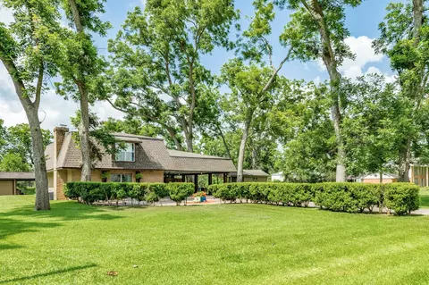 349 Pecan Estates Rd #C616R, Angleton, TX 77515