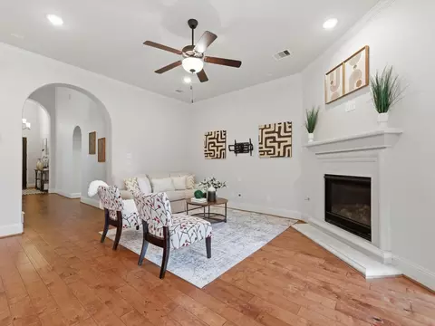 13211 Parkway Meadows Dr, Houston, TX 77077
