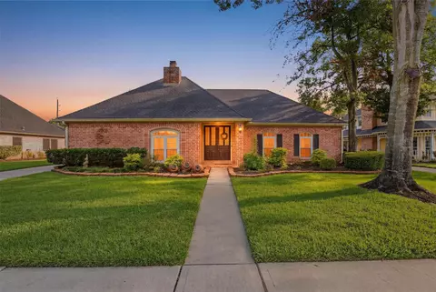 1603 Plantation Dr, Richmond, TX 77406