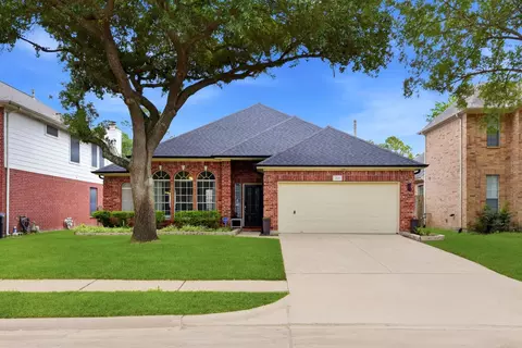 2105 Mossy Trail Dr, Katy, TX 77450
