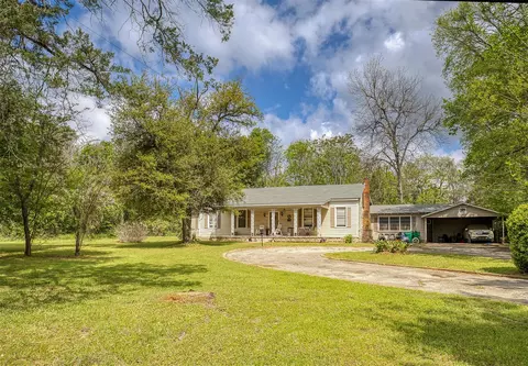 407 E Kolstad St, Palestine, TX 75801