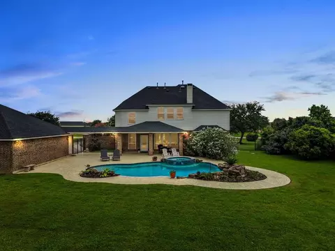 3870 Summer Manor Dr, League City, TX 77573