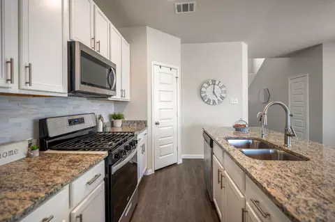 Kitchen - 2355 Mount Locke Path, Conroe, TX 77301 photo 3 of 6