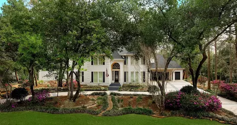35 Misty Grove Cir, The Woodlands, TX 77380