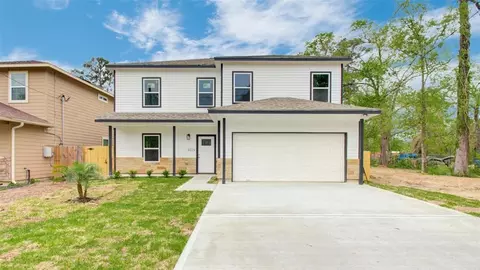 9319 Seeker St, Houston, TX 77028