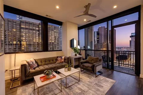1211 Caroline St #1501, Houston, TX 77002