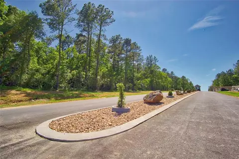 16 Road 6615, Dayton, TX 77535