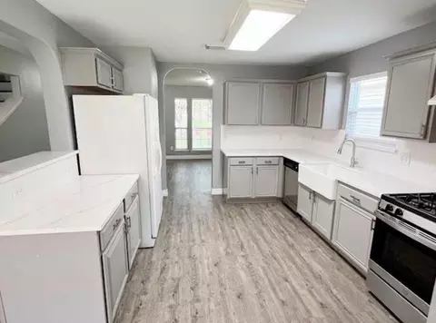 Kitchen - 5007 Amorgas Isle Dr, Spring, TX 77388 photo 3 of 3