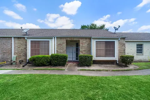 8952 Wilcrest Dr, Houston, TX 77099