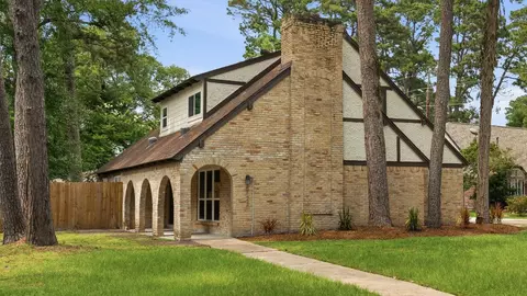 8122 Oak Moss Dr, Spring, TX 77379