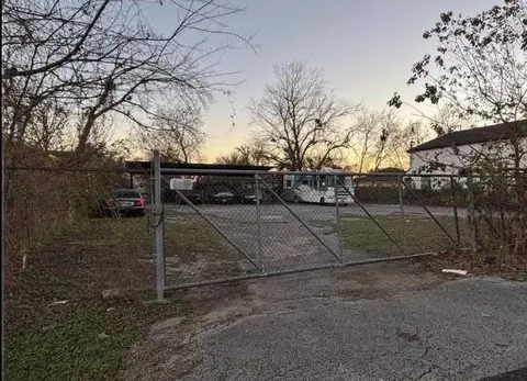 330 Connecticut St, Houston, TX 77029