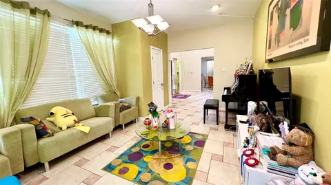 13518 Oak Bend Forest Dr, Houston, TX 77083