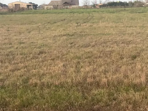 714 Chuckwagon Trl, Angleton, TX 77515