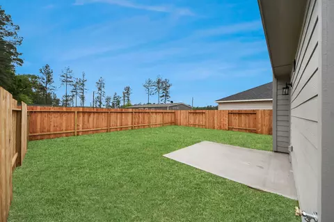 Exterior - 18724 Loom Dr, Conroe, TX 77306 photo 6 of 8