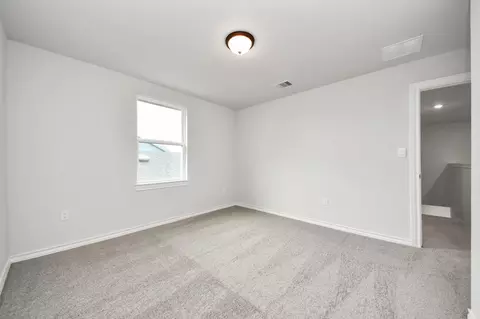 Bedroom - 18724 Loom Dr, Conroe, TX 77306 photo 9 of 13