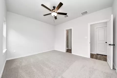 Bedroom - 18724 Loom Dr, Conroe, TX 77306 photo 2 of 13
