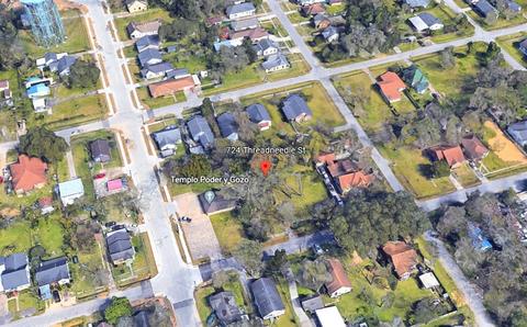 724 Threadneedle St, Beaumont, TX 77705 photo 1