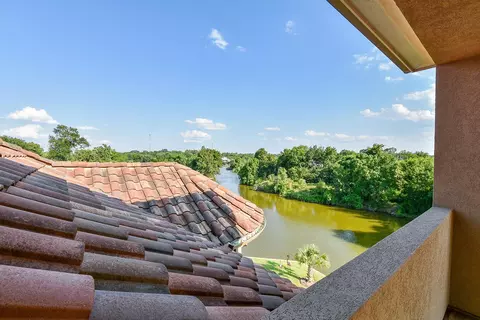 142 La Vie Dr, Montgomery, TX 77316