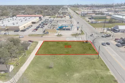 2102 Texas Ave, Texas City, TX 77590