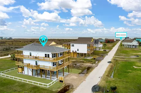 924 Melody Ln, Crystal Beach, TX 77650