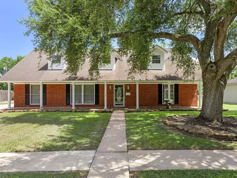 2025 Tupper Lake Ln, Bay City, TX 77414