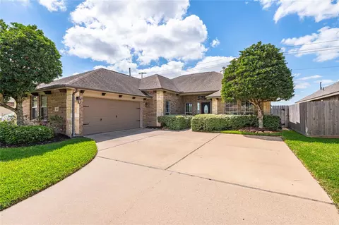 2217 Daroca Dr, League City, TX 77573