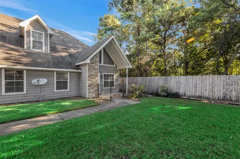 770 Hunt Rd #212, Baytown, TX 77521