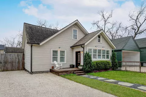 818 Wilkes St, Houston, TX 77009