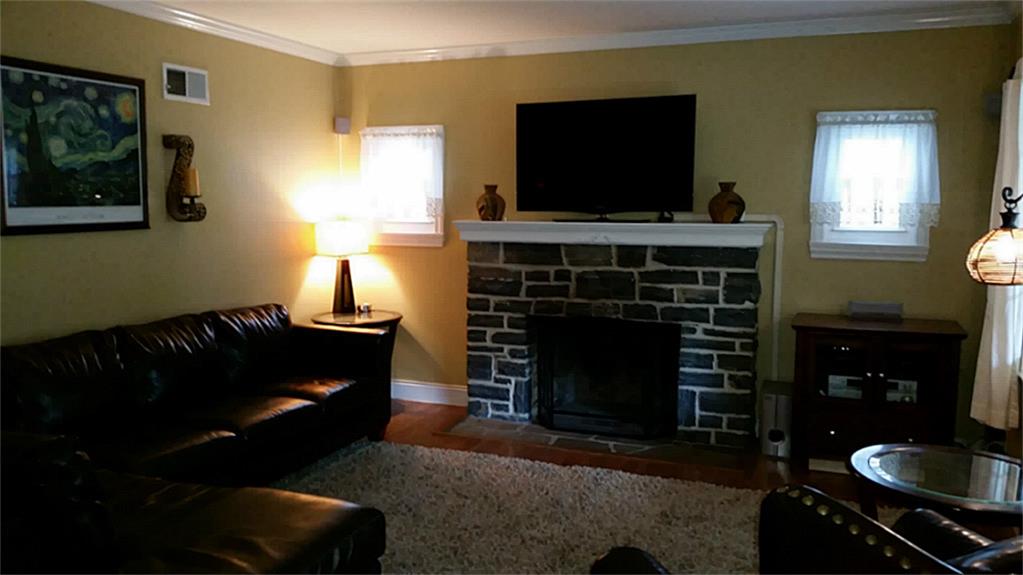 419 Laurel Ave, Lititz, PA 17543 photo 1