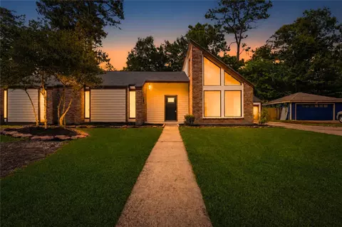 1907 Tangle Lake Dr, Houston, TX 77339
