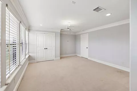 Bedroom - 24 Hackberry Ln #B, Houston, TX 77027 photo 2 of 4