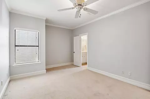Bedroom - 24 Hackberry Ln #B, Houston, TX 77027 photo 3 of 4
