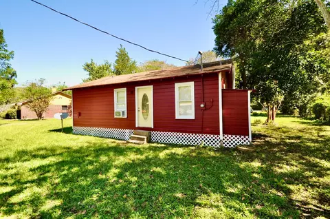 1807 Bell St, Dayton, TX 77535