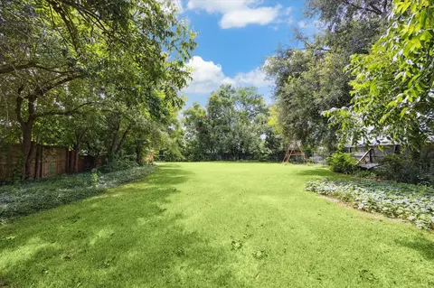 8606 Linkpass Ln, Houston, TX 77025