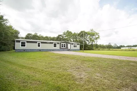 6100 Pipeline Rd, Vidor, TX 77662