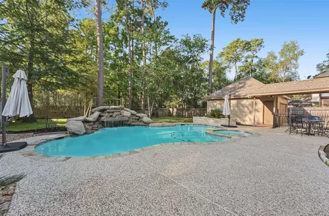 Exterior - 5911 Bayonne Dr, Spring, TX 77389 photo 7 of 14