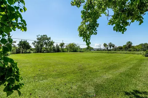 0000 23 12 St, San Leon, TX 77539