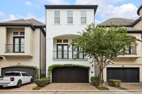 1624 Wrenwood Lks, Houston, TX 77043