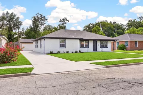 1202 Dogwood Dr, Pasadena, TX 77506