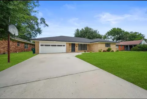 712 Arion Ln, Pasadena, TX 77502