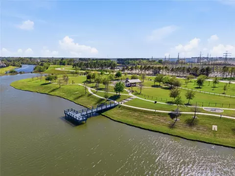 View/Area - 416 Bartlett St, Webster, TX 77598 photo 3 of 5