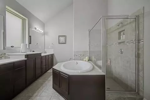 Bath - 22327 Ebbets Field Dr, Spring, TX 77389 photo 1 of 4