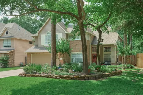 55 E Greywing Cir, The Woodlands, TX 77382